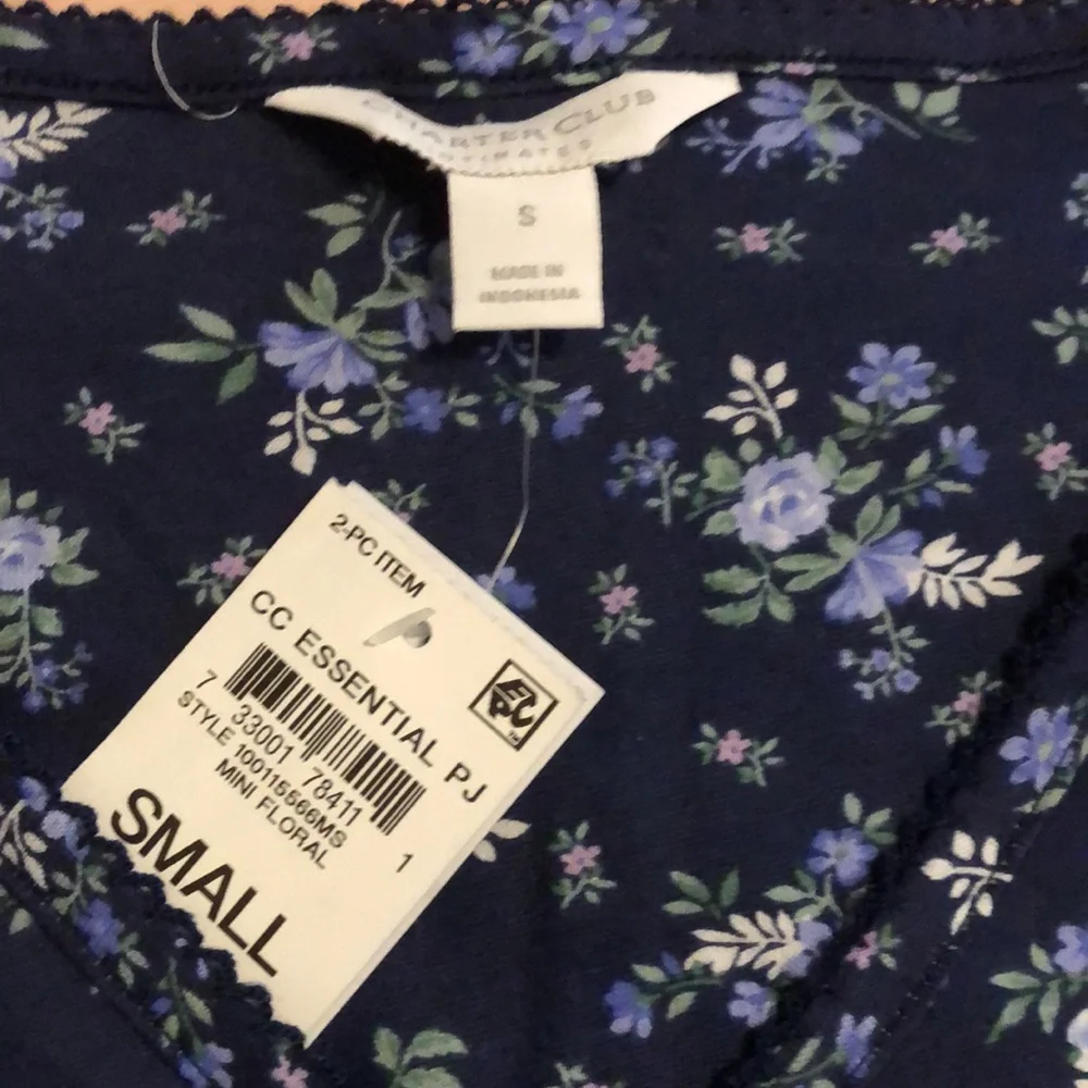 Charter Club 2-piece pajama set Mini Floral soft and cute💖 - Picture 4 of 7